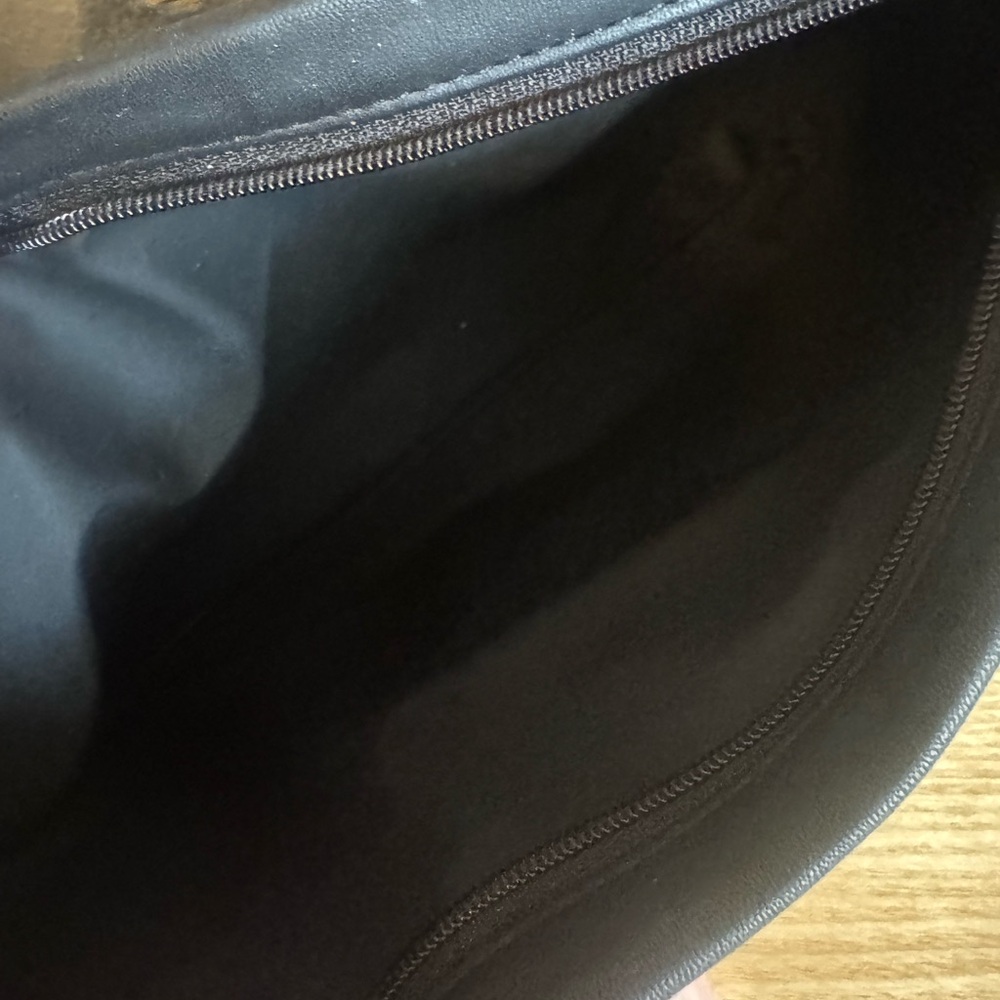 Christian Dior Pouch with Dior Addict Lip Glow - NWOT - Picture 3 of 7